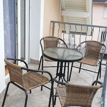 Apartment 16