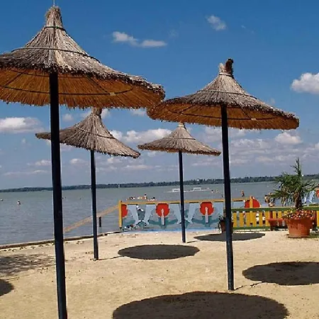 Апартаменты 16 *