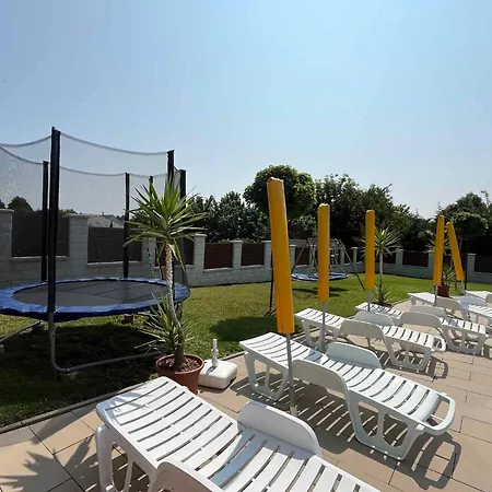 Апартаменты 16 *